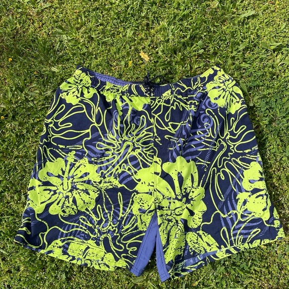 Sand & Sun Mens Swim Shorts Size XL Green blue Floral Lined Beach surf trunks - Picture 1 of 4